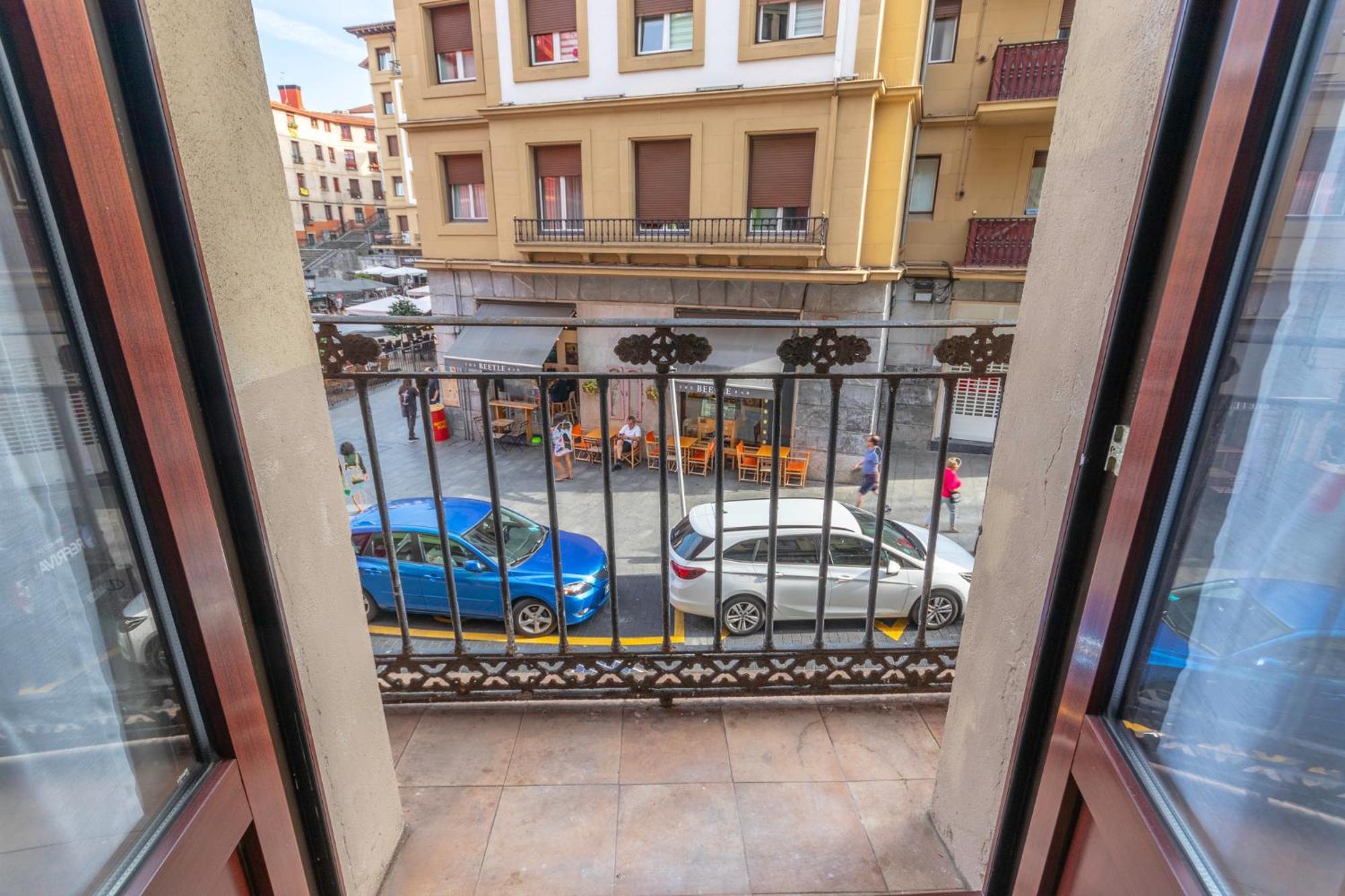Plaza Unamuno - Casco Viejo - Parking Opcional Більбао Екстер'єр фото
